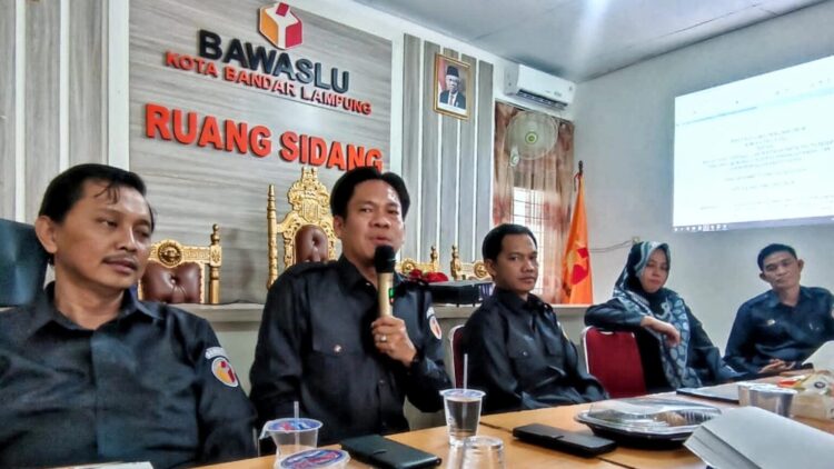 Bawaslu Bandar Lampung Temukan Stiker Coklit Bermasalah