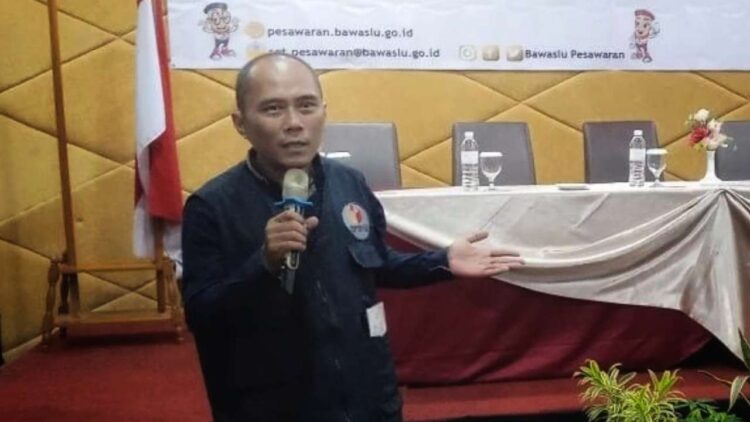 Alat Peraga Sosialisasi Pemilu di Way Lima Rusak Estetika
