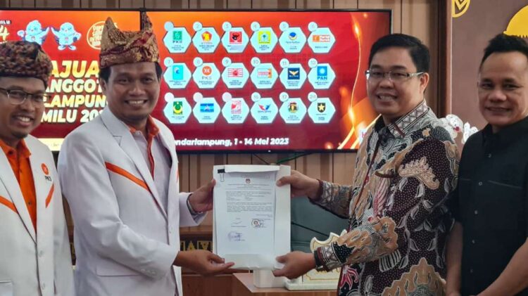 PKS Daftar Bacaleg ke KPU Lampung